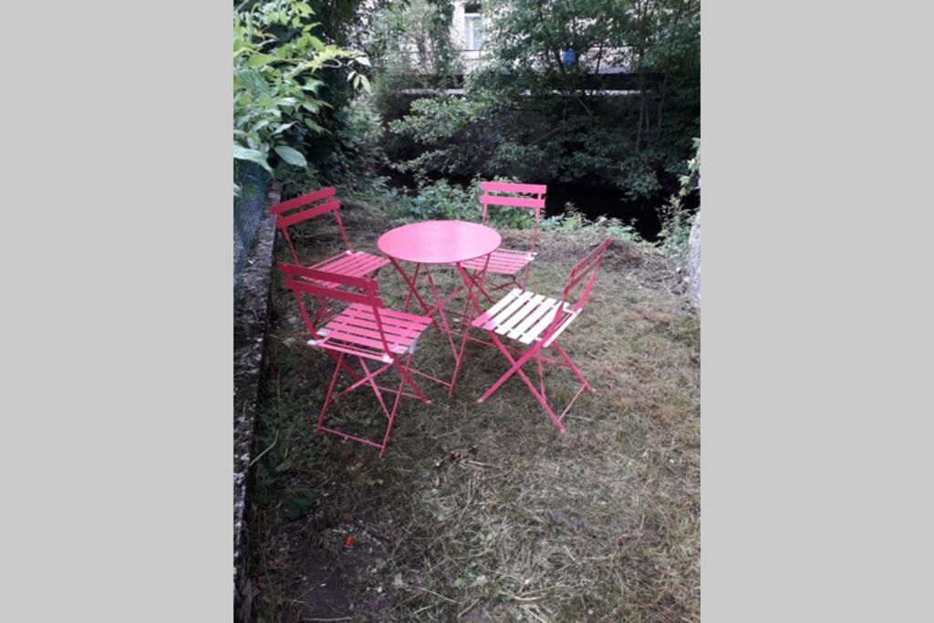 Loft Haut De Gamme Centre Montargis, Place De Parking, Local A Velos, Linge De Lits Et Serviettes, Coin Riviere Amenage, Hamac, Epicerie, Velos En Option, Tout Confort Jusqu'A 4 Voyageurs Zewnętrze zdjęcie